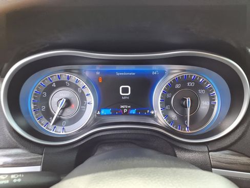 Used 2021 Chrysler 300 Touring L RWD image 16