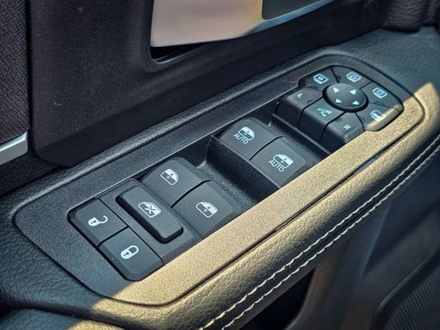 New 2026 RAM 3500 Big Horn AWD/4WD image 12