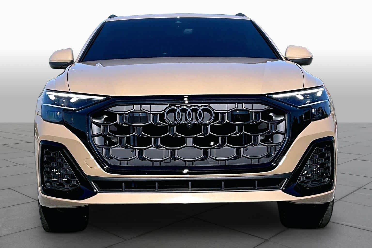 Used 2025 Audi Q8 Premium Plus AWD/4WD image 4