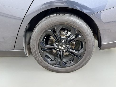 Certified 2025 Honda Accord SE image 31