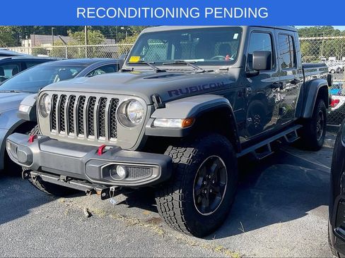 Used 2023 Jeep Gladiator Rubicon w/ Cold Weather Group AWD/4WD image 2
