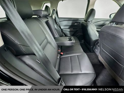 Certified 2025 Nissan Rogue SV w/ SV Premium Package image 27