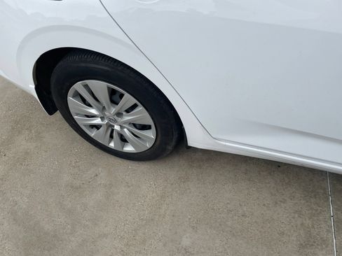 Used 2025 Nissan Sentra S FWD image 7