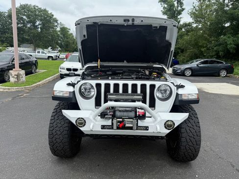 Used 2019 Jeep Wrangler Unlimited Rubicon w/ Cold Weather Group image 31