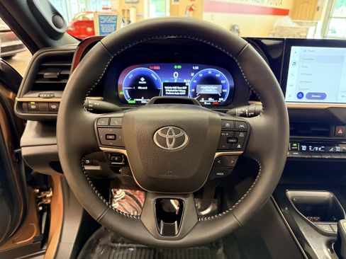 Used 2026 Toyota Crown w/ Advanced Technology Package AWD/4WD image 8