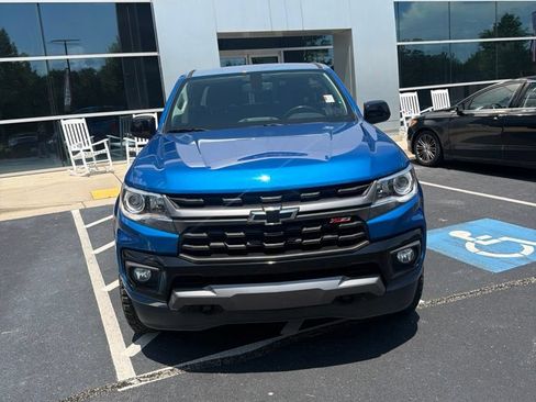 Used 2022 Chevrolet Colorado Z71 AWD/4WD image 8