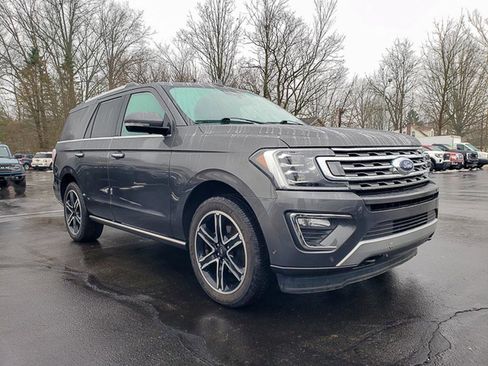 Used 2021 Ford Expedition Limited image 3
