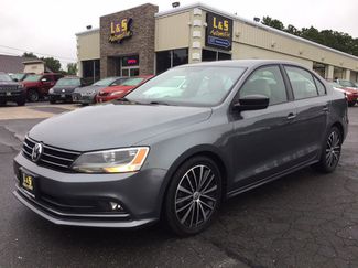 Used 2016 Volkswagen Jetta Sport image 1