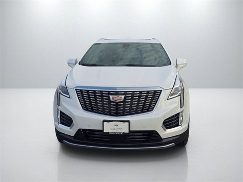 New 2026 Cadillac XT5 Premium Luxury image 2
