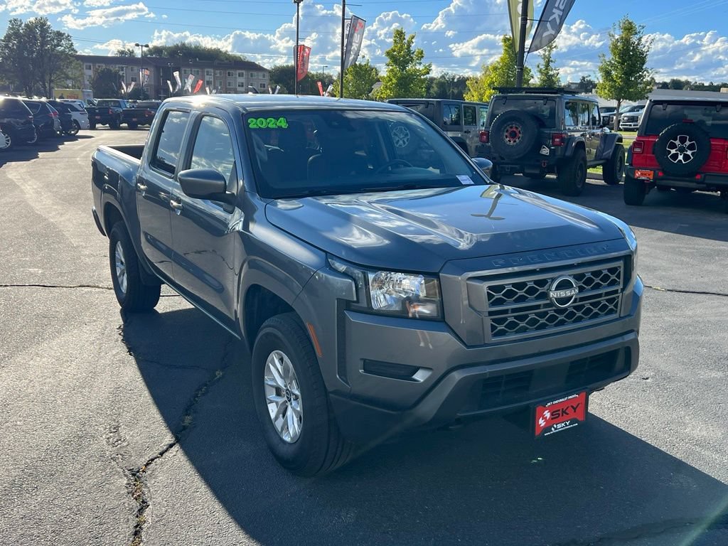 Used 2024 Nissan Frontier SV AWD/4WD image 5