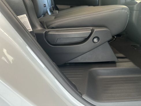 New 2027 INFINITI QX60 Luxe AWD/4WD image 18