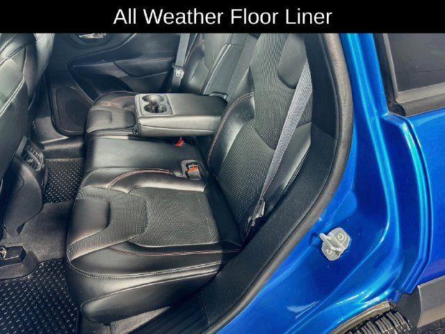 Used 2020 Jeep Cherokee Trailhawk AWD/4WD image 18