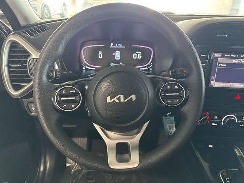 Used 2023 Kia Soul LX w/ Option Group 015 FWD image 14