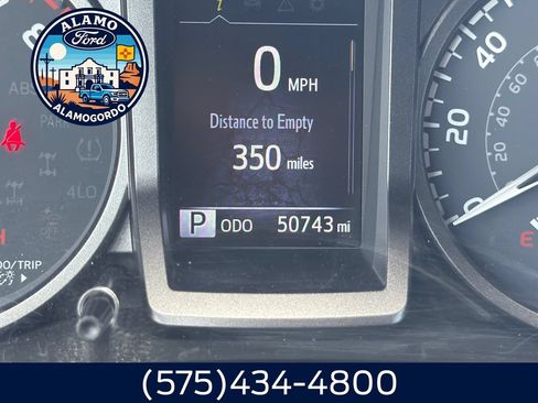 Used 2023 Toyota Tacoma TRD Off-Road w/ Technology Package AWD/4WD image 16