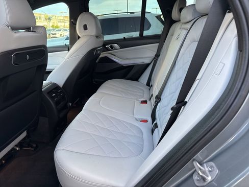 Used 2024 BMW X5 xDrive40i w/ M Sport Package image 10