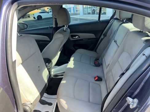 Used 2014 Chevrolet Cruze LT FWD image 9