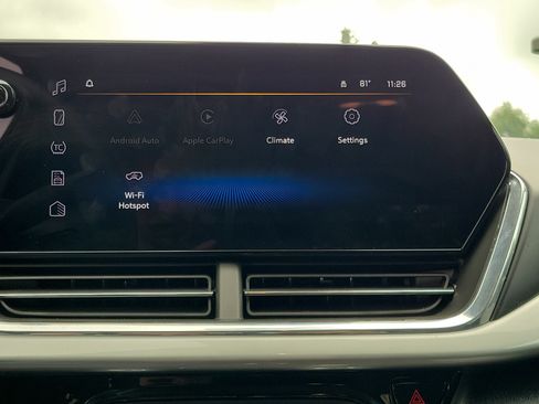 Used 2025 Chevrolet Trax LT FWD image 26