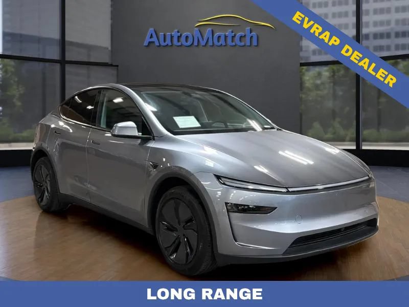 Used 2026 Tesla Model Y Long Range RWD image 1