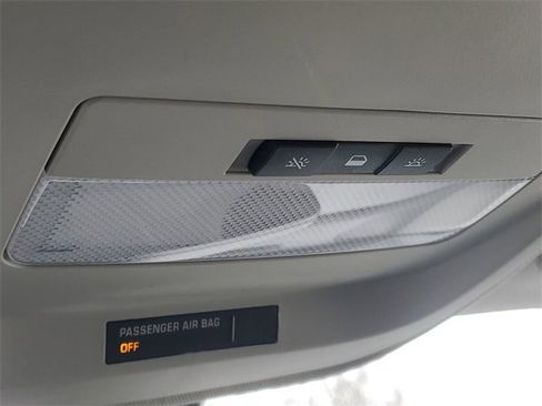 Certified 2021 Chevrolet Colorado W/T w/ Custom Special Edition image 29