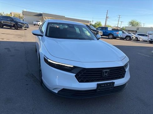 Used 2023 Honda Accord EX image 3