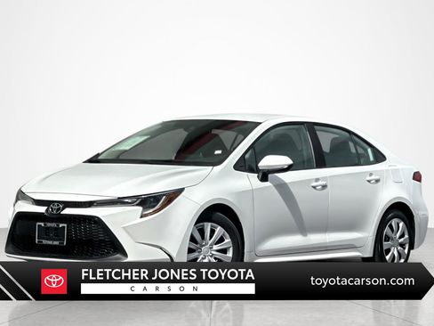 Certified 2020 Toyota Corolla LE FWD image 1