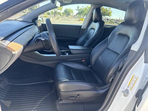 Used 2021 Tesla Model Y Long Range AWD/4WD image 14