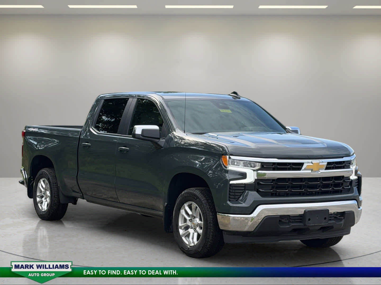 New 2026 Chevrolet Silverado 1500 LT w/ Leather Package AWD/4WD image 1