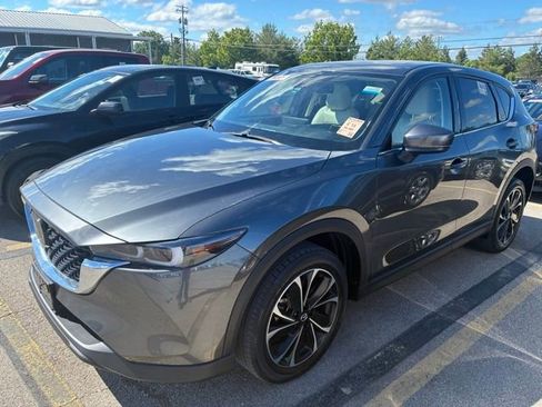 Used 2022 MAZDA CX-5 AWD 2.5 S w/ Premium Package image 2