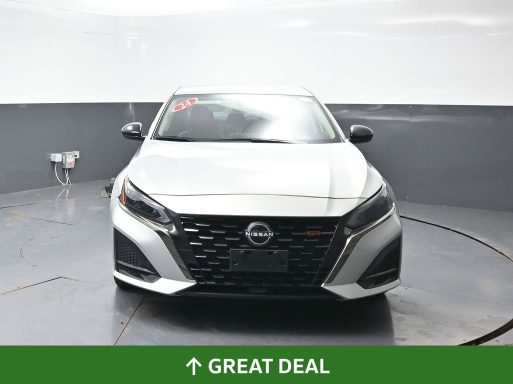 Used 2024 Nissan Altima 2.5 SR FWD image 7