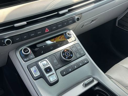 Used 2024 Hyundai Palisade Calligraphy image 20