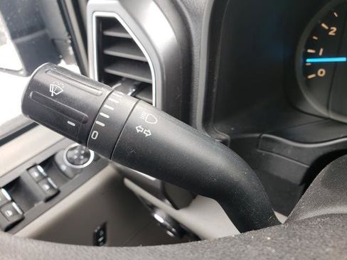 Used 2018 Ford F150 XLT w/ XTR Package image 24