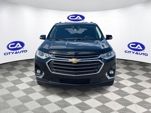 Used 2020 Chevrolet Traverse LT FWD image 11