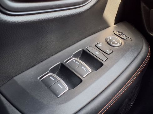 Used 2025 Honda HR-V Sport image 10