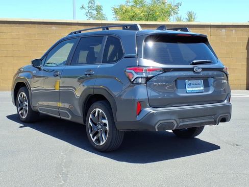 Used 2025 Subaru Forester Limited w/ Popular Package AWD/4WD image 5