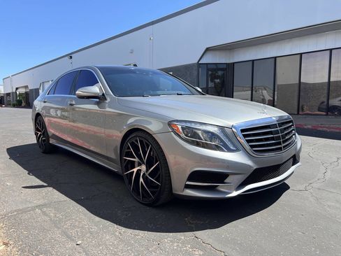 Used 2015 Mercedes-Benz S 550 Sedan w/ Sport Package w/ Sport Package image 3