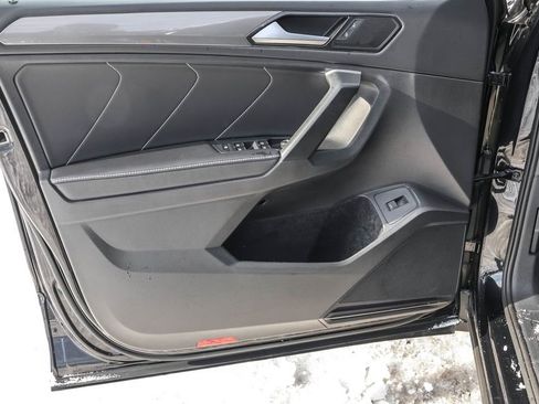 Certified 2024 Volkswagen Tiguan SE image 25