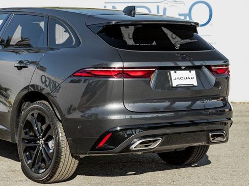New 2026 Jaguar F-PACE R-Dynamic S image 10