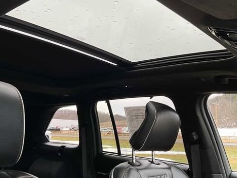 Used 2024 Jeep Grand Cherokee Summit AWD/4WD image 52