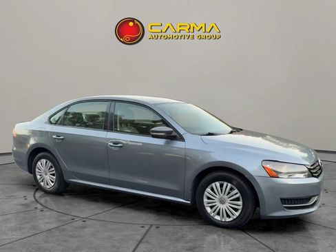 Used 2014 Volkswagen Passat 1.8T S image 10