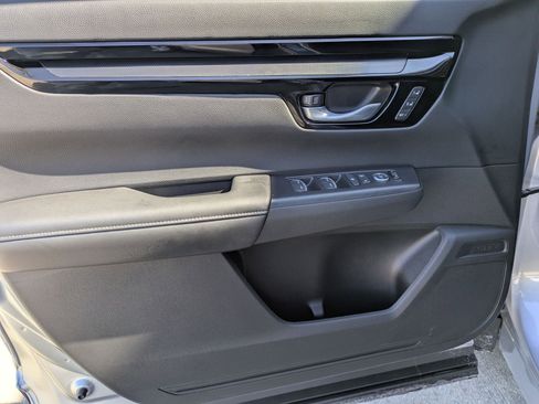 Used 2025 Honda CR-V EX-L image 12