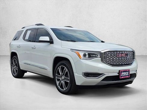 Used 2017 GMC Acadia Denali w/ Technology Package AWD/4WD image 7
