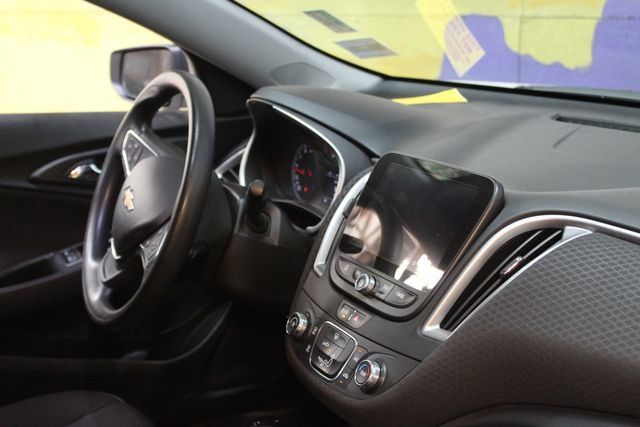 Used 2020 Chevrolet Malibu LS FWD image 10