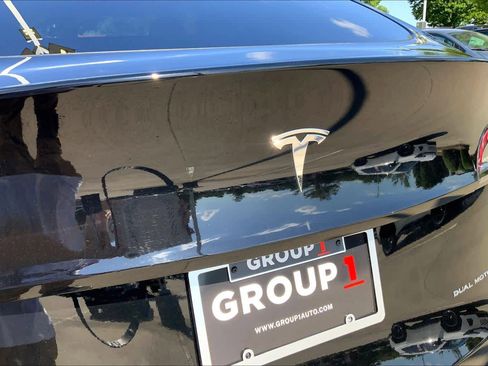 Used 2021 Tesla Model Y Long Range AWD/4WD image 30