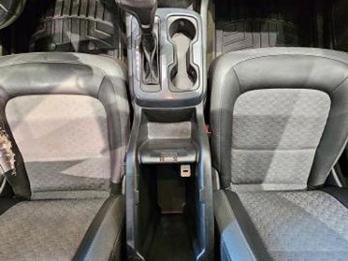 Used 2017 Chevrolet Colorado Z71 image 21