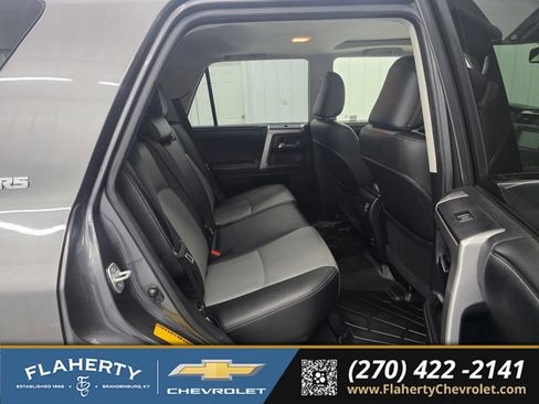 Used 2015 Toyota 4Runner SR5 Premium AWD/4WD image 13