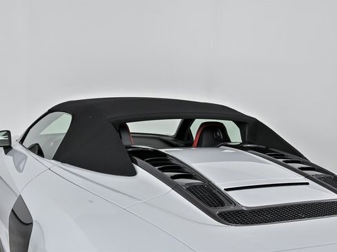 Used 2022 Audi R8 V10 performance image 18