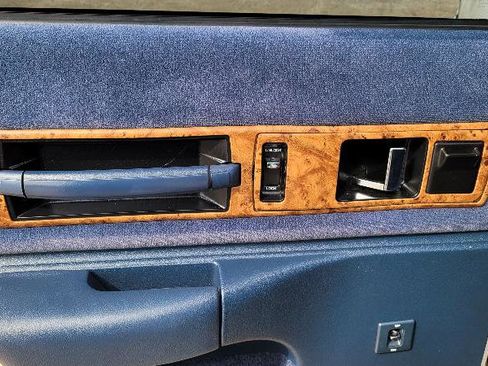 Used 1993 Chevrolet Caprice Classic LS image 21