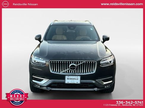 Used 2024 Volvo XC90 B6 Ultimate w/ Protection Package image 9
