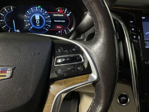 Used 2019 Cadillac Escalade Luxury AWD/4WD image 30