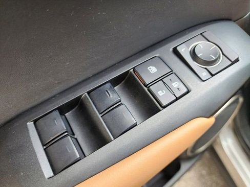 Used 2017 Lexus NX 200t AWD w/ Premium Package image 28